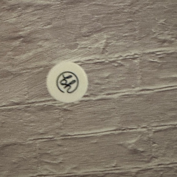 Bh Cosmetics - Say It - Shimmer Gloss Optimistic AF shade - Picture 3 of 4